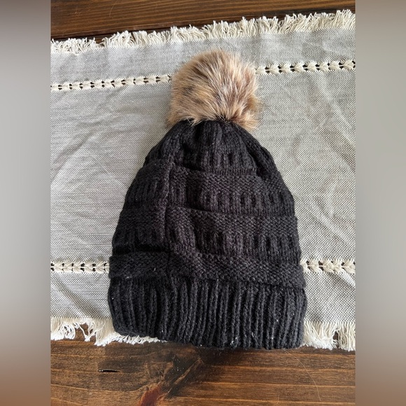 C.C Black Knit Beanie with Faux Fur Pom, fleece lined, GUC, one size. - Picture 2 of 4